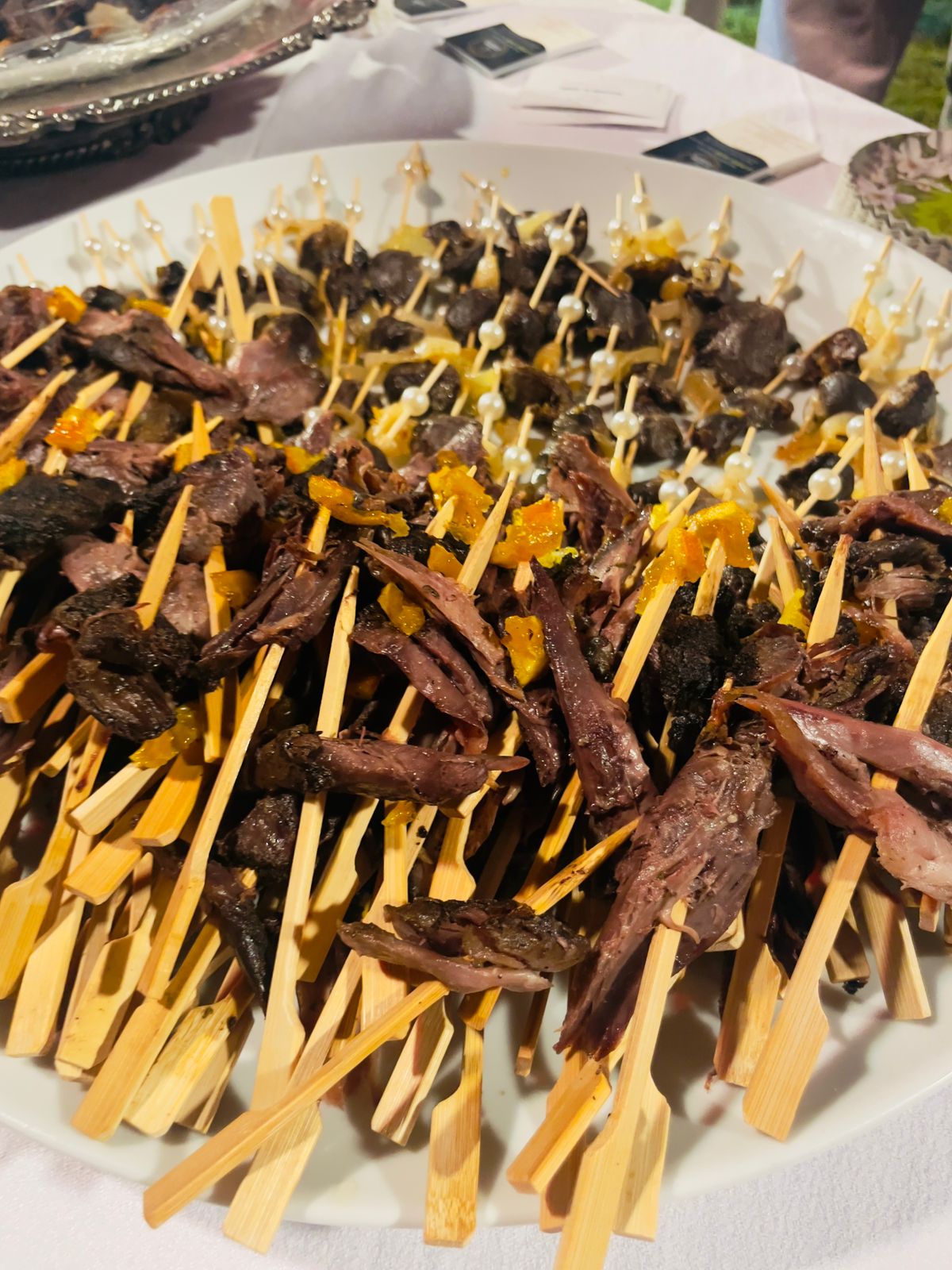 Brochette De Canard Confites (1 Kg = 20 pièces)